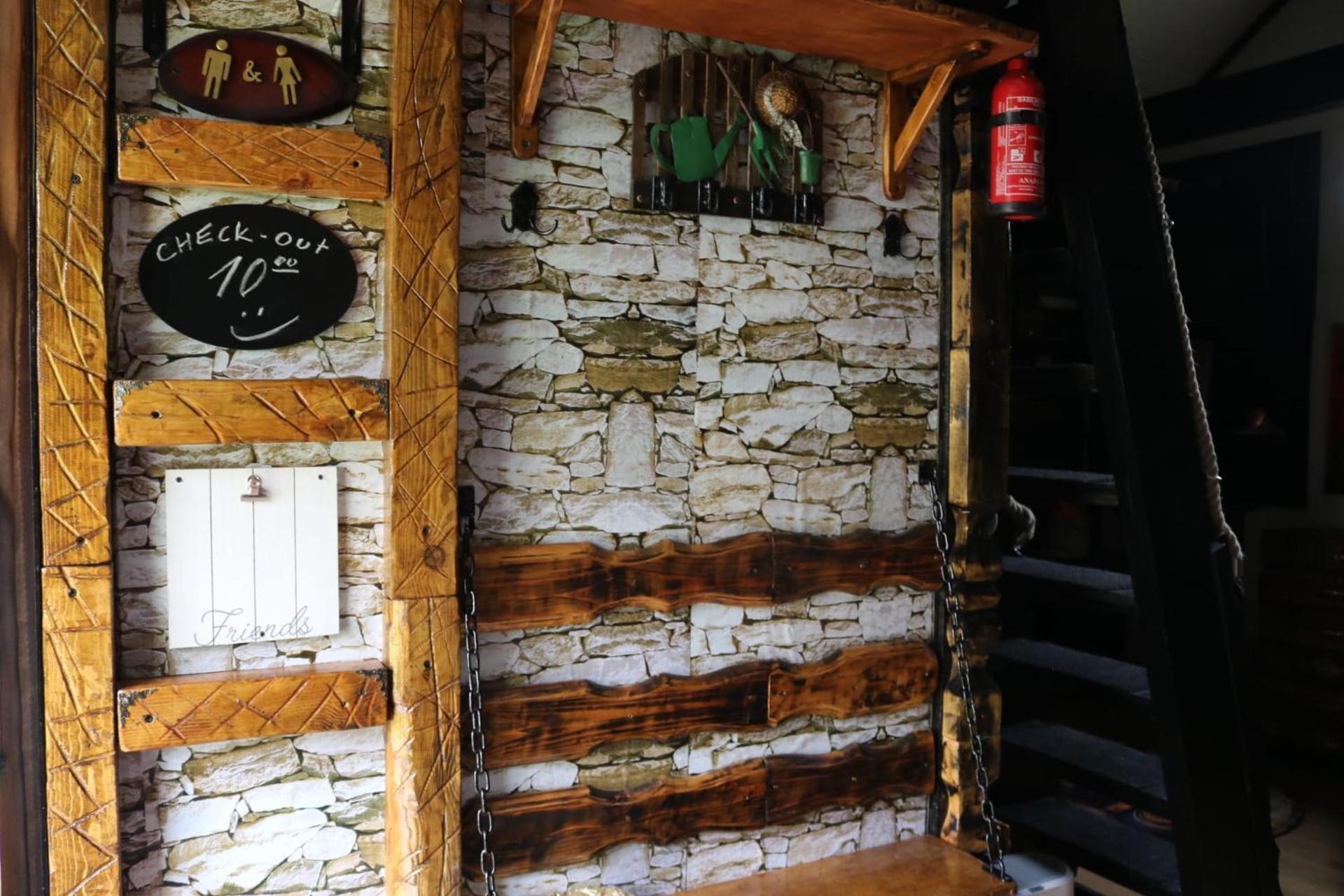 Frenkcottage 5 Km From The Airport- Free Transportation Sencur Exterior photo