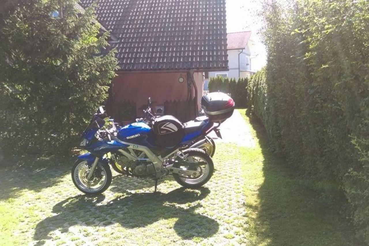 Frenkcottage 5 Km From The Airport- Free Transportation Sencur Exterior photo