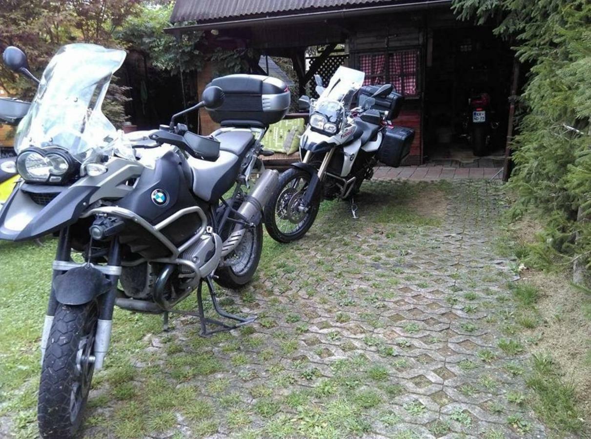 Frenkcottage 5 Km From The Airport- Free Transportation Sencur Exterior photo